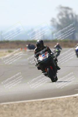 media/Sep-20-2025-TrackDaz (Sat) [[27f0cde673]]/B Group/220pm (Turn 9)/